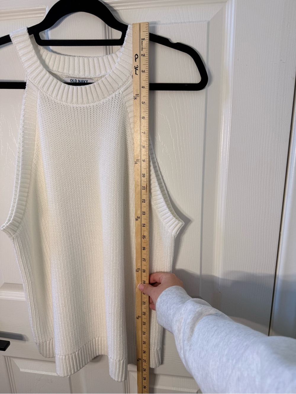 Old Navy White Ribbed Knit Tank - Picture 5 of 6